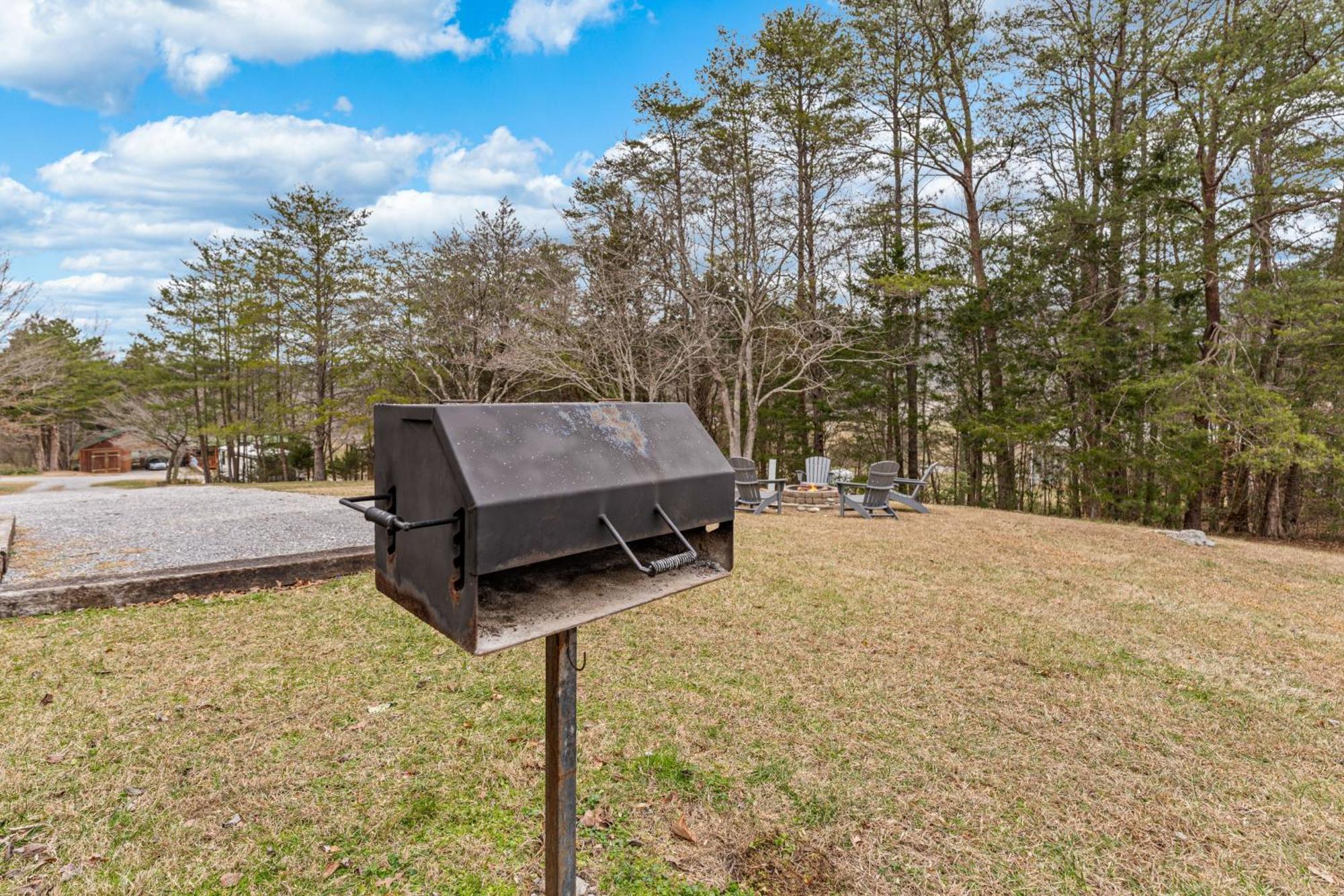 Twin Cub Lodge Tuckaleechee エクステリア 写真