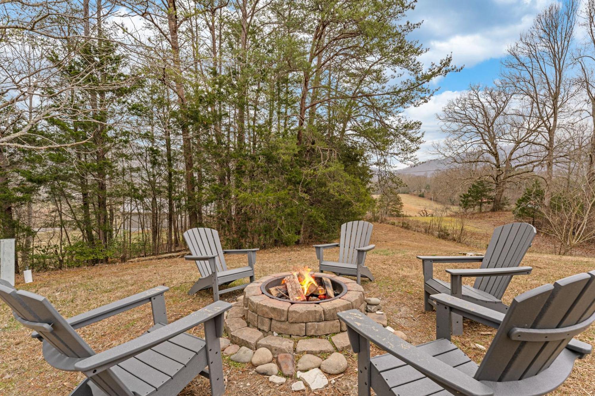 Twin Cub Lodge Tuckaleechee エクステリア 写真
